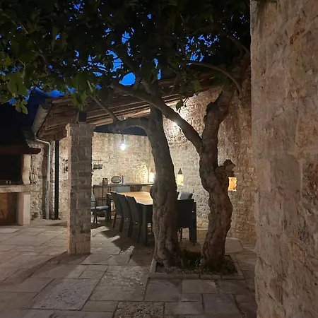 Neroli Place Svetvinčenat