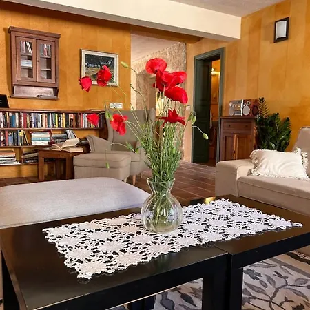 Neroli Place Villa *
