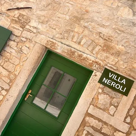 Neroli Place