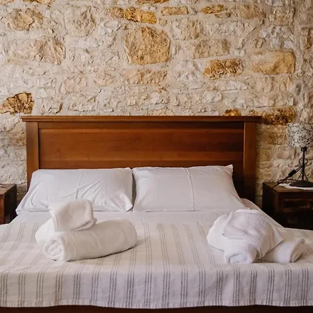 Neroli Place Villa *