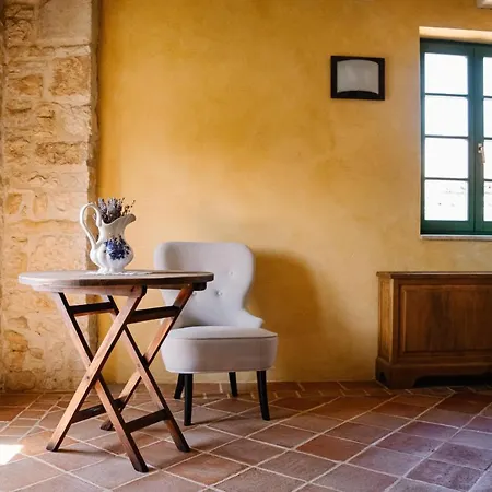 Neroli Place Villa