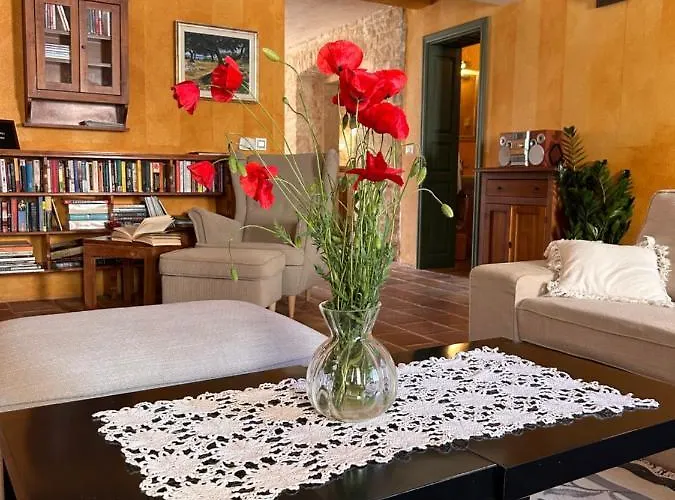 Neroli Place Villa *