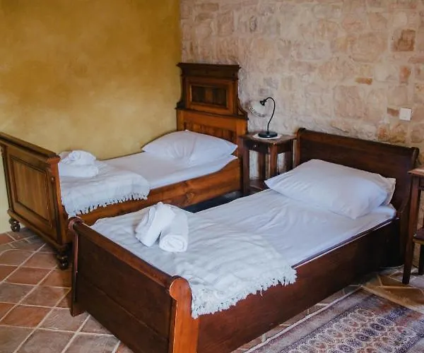 Neroli Place Villa
